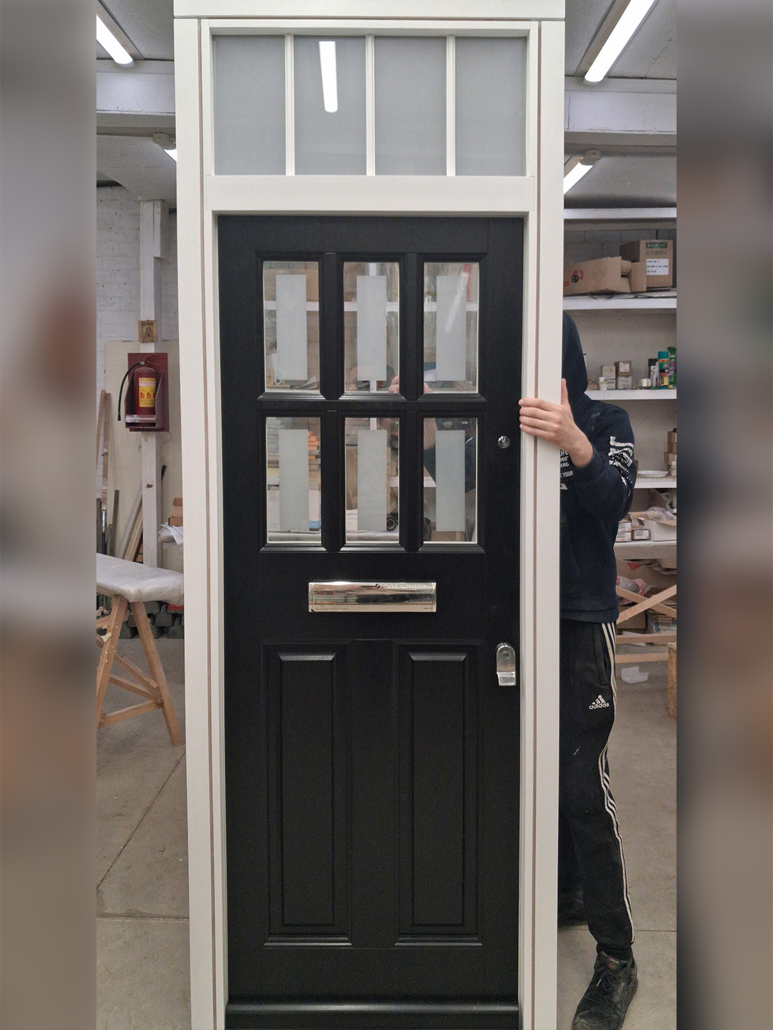 Вхідні двері в котедж з масиву дерева Richmond 1