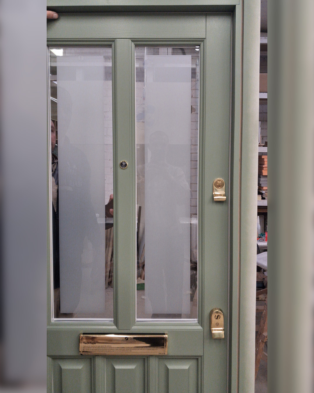 Вхідні двері в котедж з масиву дерева Richmond